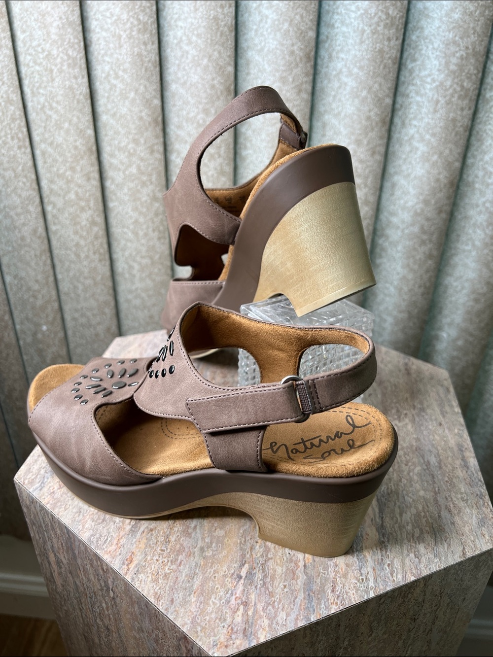 Natural Soul Taupe Wedge platform Sandals with Gunmetal Stud Accents S-8 - Picture 4 of 7
